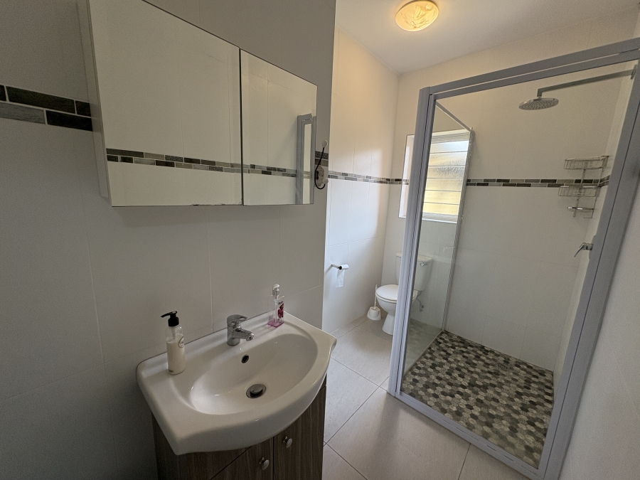 6 Bedroom Property for Sale in Cintsa East Eastern Cape